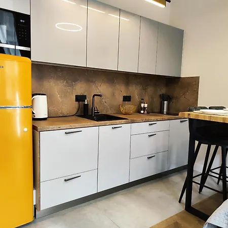 New Luxury In The Center